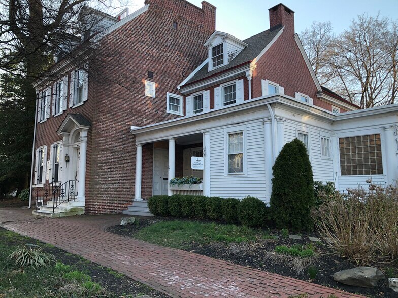 More Photos Of 255 E Kings Hwy, Haddonfield Office For Sale
