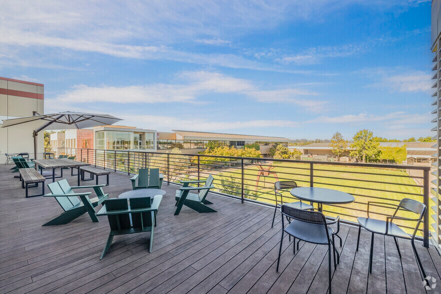 More Photos Of 1400-1500 Valley House Dr, Rohnert Park Unknown For Lease