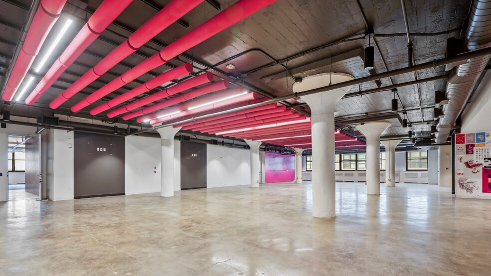 More Photos Of 31-00 47th Ave, Long Island City Industrial For Lease