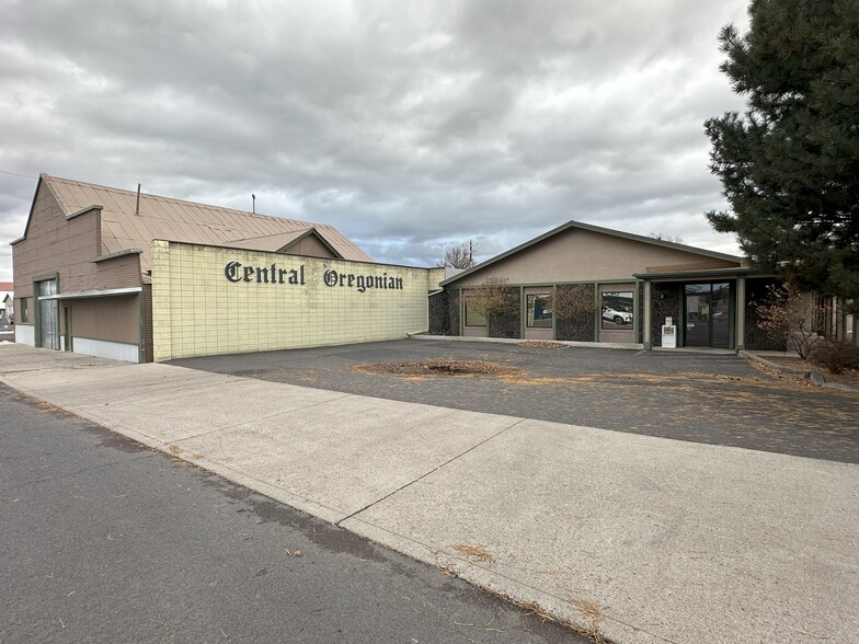 Primary Photo Of 574 N Main St, Prineville Office For Sale