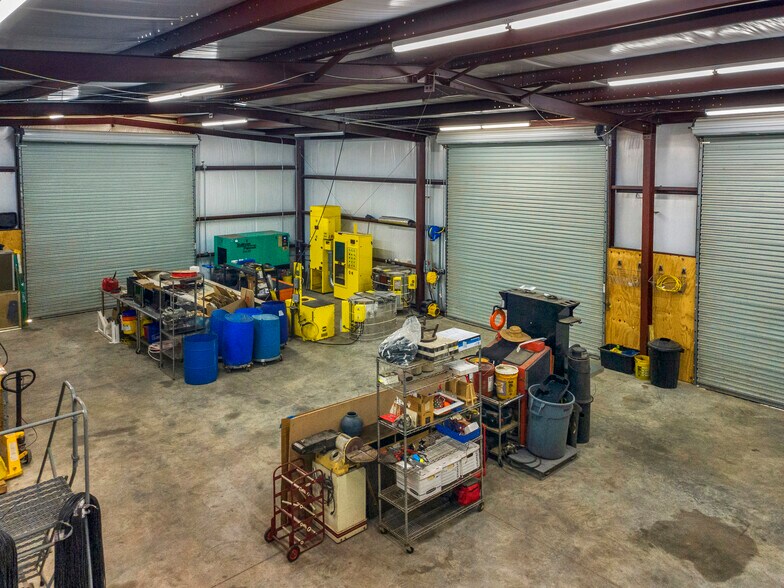 More Photos Of 3464 Albany Ave, Waycross Service For Sale