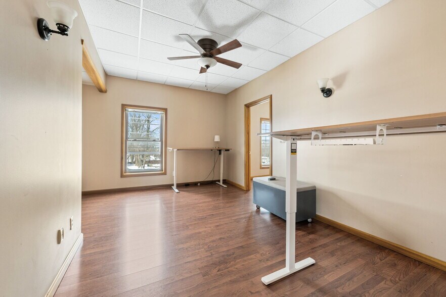 More Photos Of 28916 Euclid Ave, Wickliffe Office For Sale