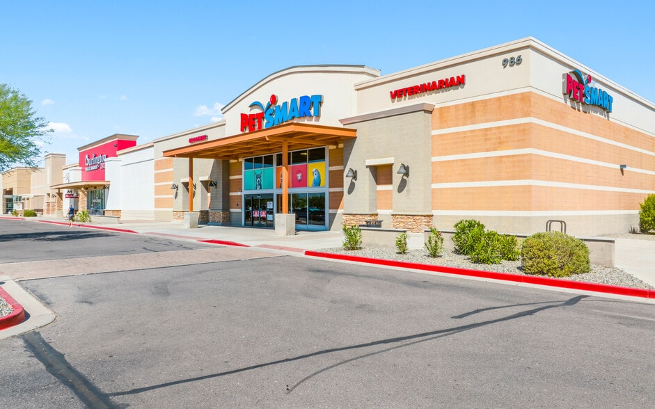 More Photos Of 986 N Mission Pky, Casa Grande General Retail For Sale