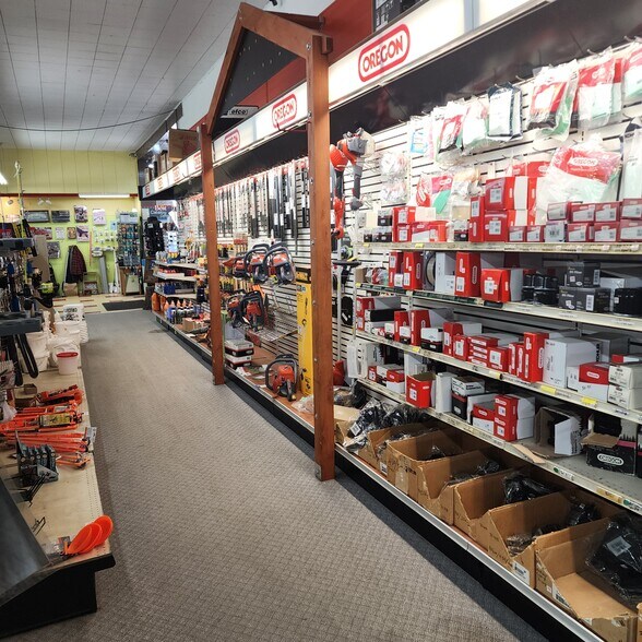 More Photos Of 104 S Main St, Evart Storefront For Sale