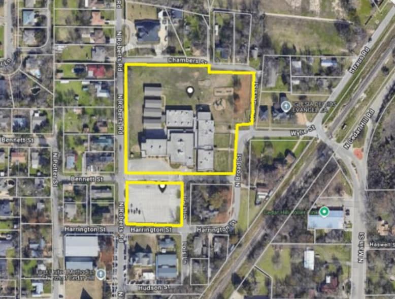 More Photos Of 700 Bennett St, Cedar Hill Schools For Sale