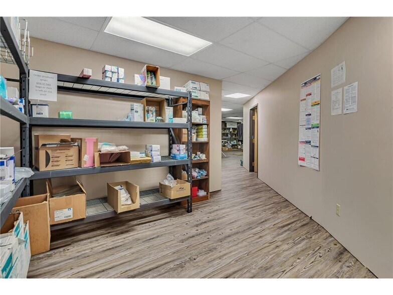 More Photos Of 26 2nd Ave NW, Saint Joseph Medical For Sale