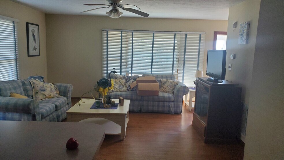 More Photos Of 3944 Oyster House Rd, Broomes Island General Retail For Sale