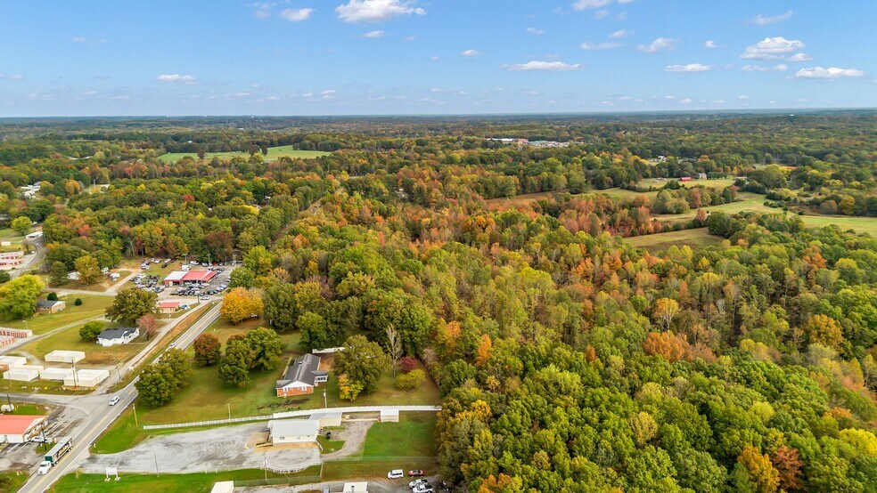 More Photos Of 4842 Highway 100, Lyles Restaurant For Lease