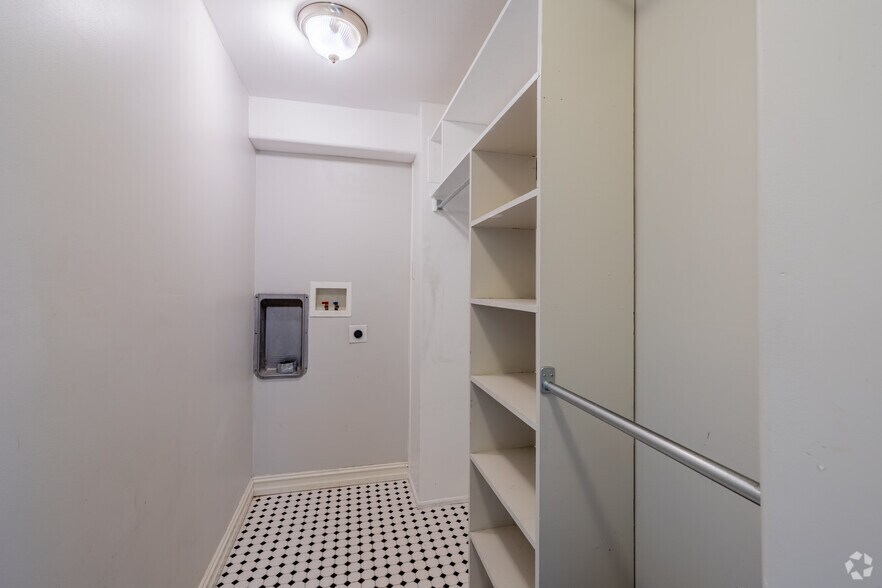 More Photos Of 24 E 17th St, Tulsa Apartments For Sale