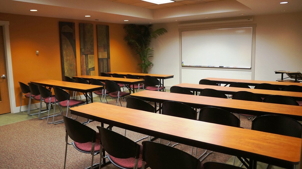 More Photos Of 33530 1st Way S, Federal Way Coworking Space