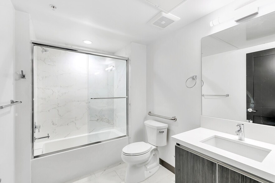 More Photos Of 1223 N Edgemont St, Los Angeles Apartments For Sale