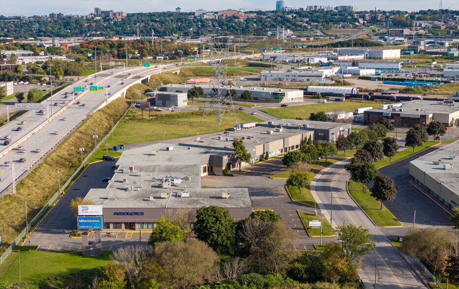 More Photos Of 450-500 Av Saint-Jean-Baptiste, Québec Distribution For Lease