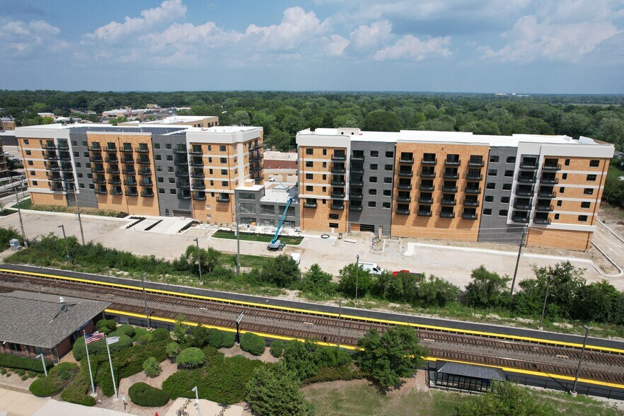 More Photos Of 144 Seymour Ave, Mundelein Land For Lease