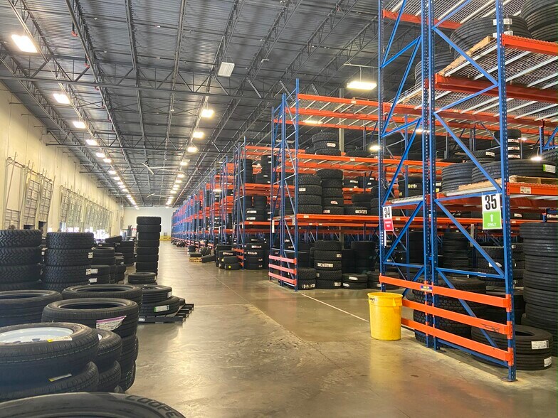 More Photos Of 17200 Manchac Park Ln, Baton Rouge Warehouse For Lease