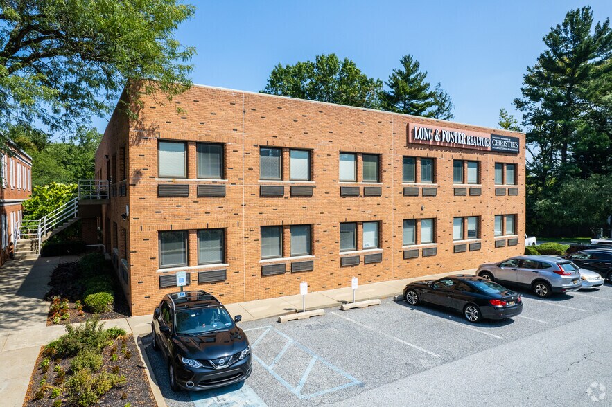 More Photos Of 3801 Kennett Pike, Greenville Unknown For Lease