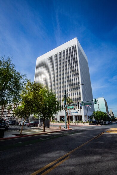 More Photos Of 300 S 4th St, Las Vegas Office For Lease