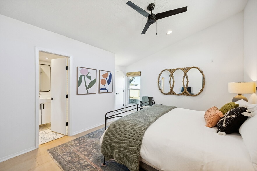 More Photos Of 10130 Billy Mitchell, McKinney Specialty For Sale