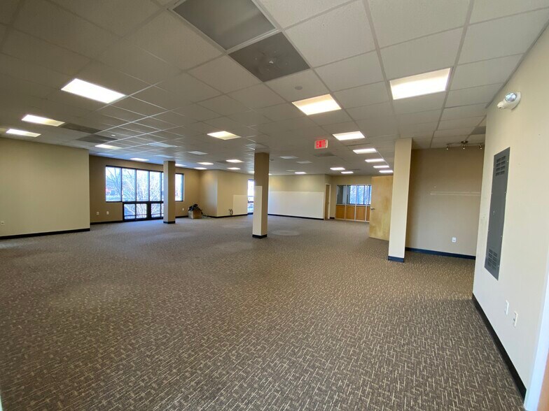 More Photos Of 943 Glenwood Station Ln, Charlottesville Medical For Lease