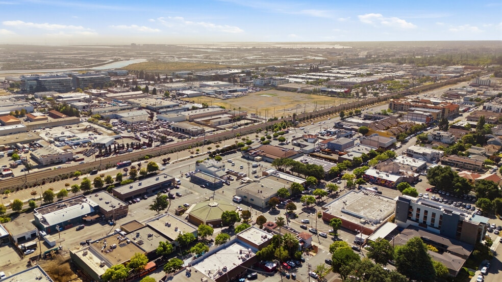More Photos Of 790 Laurel St, San Carlos Office For Sale