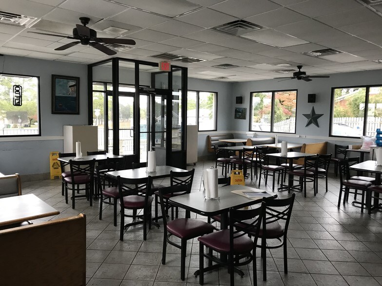 More Photos Of 3416 N Main St, Hope Mills Fast Food For Sale