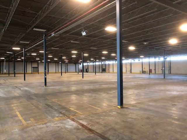 More Photos Of 2181 Sylvan Rd, East Point Distribution For Lease