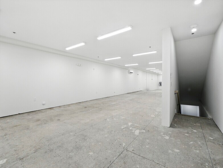 More Photos Of 633 Newark Ave, Jersey City Storefront Retail Residential For Lease