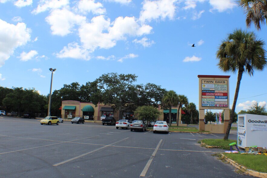 More Photos Of 11022-11130 S US Highway 41, Gibsonton Unknown For Lease