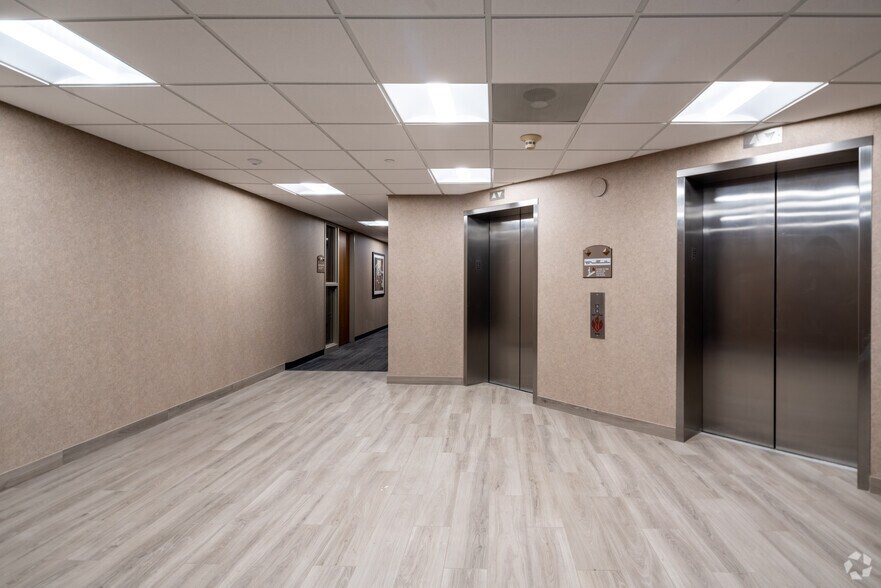 More Photos Of 7300 Metro Blvd, Edina Office For Lease