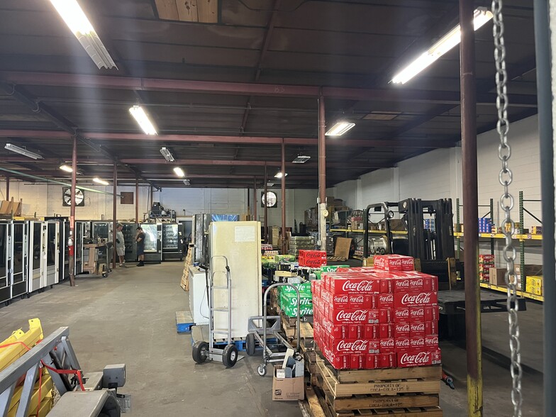 More Photos Of 1839 Ionia St, Jacksonville Warehouse For Lease