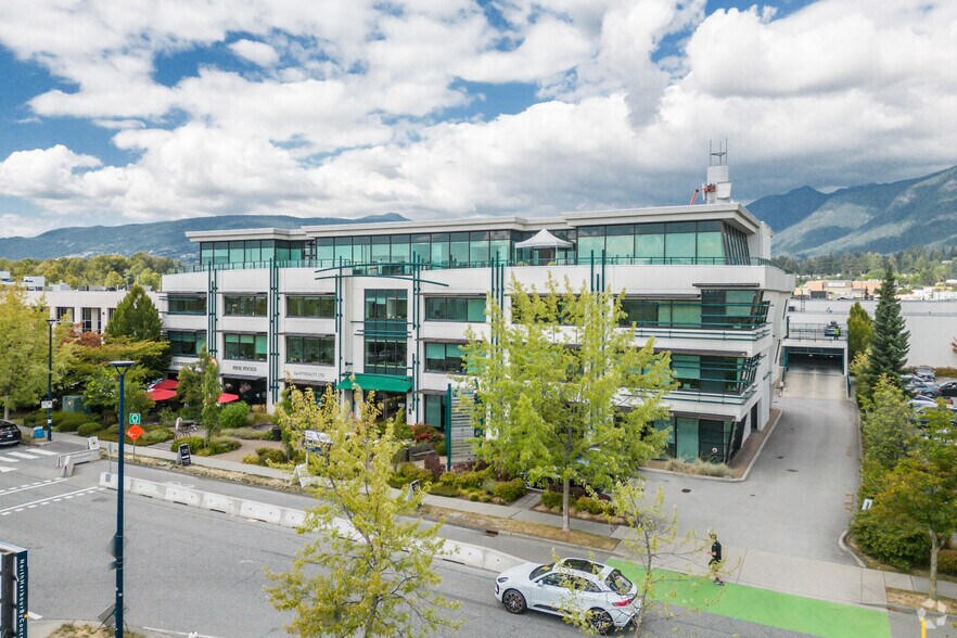 More Photos Of 850 Harbourside Dr, North Vancouver Medical For Lease
