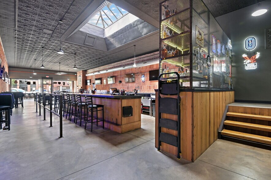 More Photos Of 207 Main Ave, Chewelah Restaurant For Sale