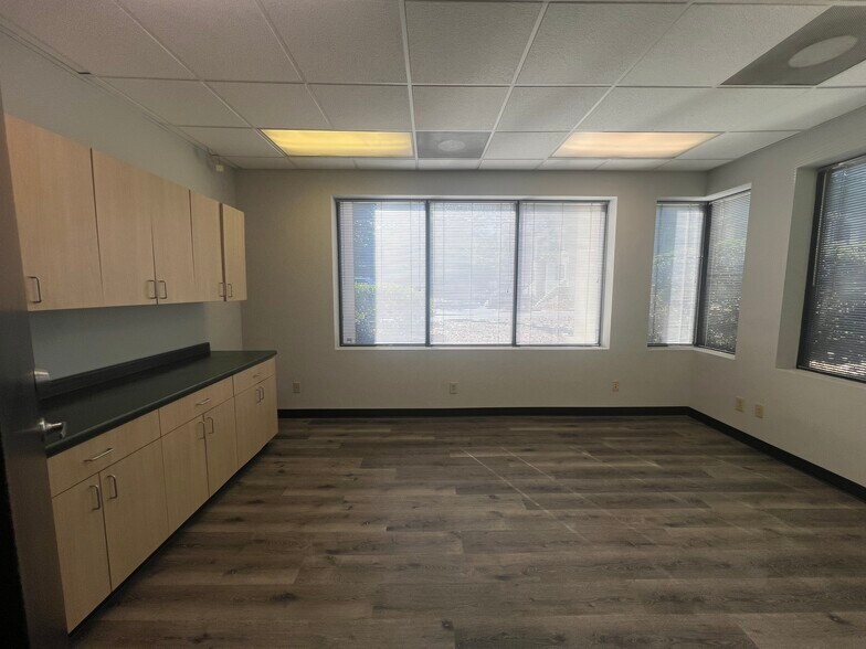More Photos Of 2255 Cumberland Pky SE, Atlanta Coworking Space