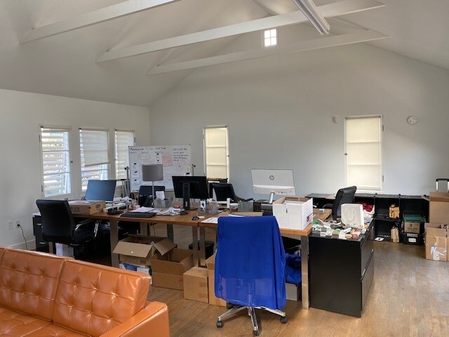 More Photos Of 612-624 Hampton Dr, Venice Loft Creative Space For Lease