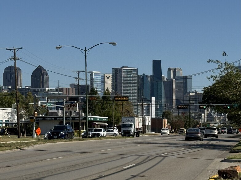 More Photos Of 1937 Irving Blvd, Dallas Showroom For Lease