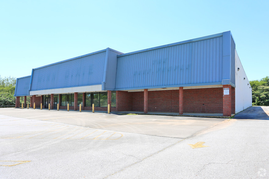 Primary Photo Of 100 Walnut St, Brent Supermarket For Sale