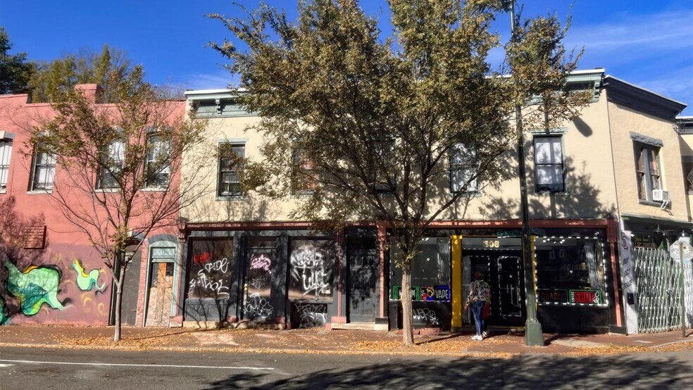 More Photos Of 100 W Broad St, Richmond Storefront Retail Residential For Sale