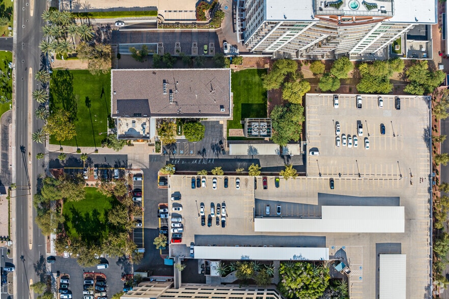 More Photos Of 4747 N 22nd St, Phoenix Office For Lease