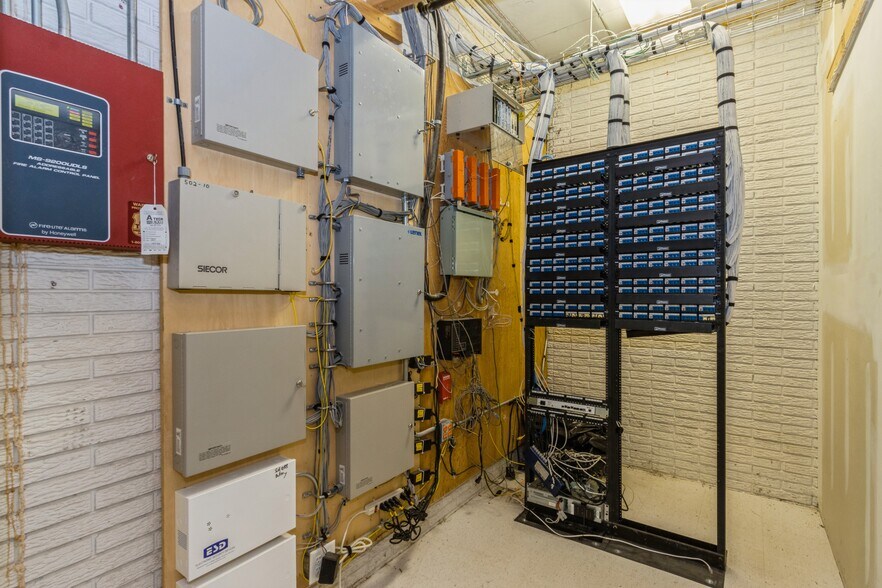 More Photos Of 520 10th Ave, Coralville Medical For Sale