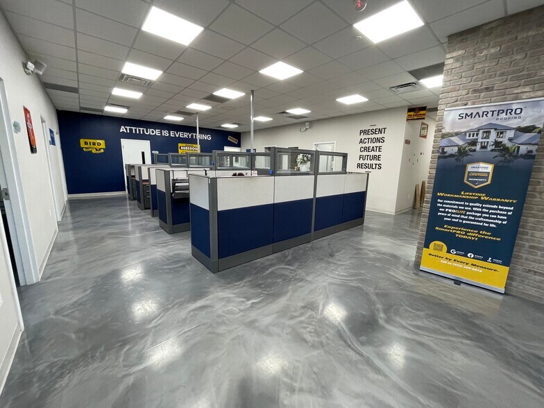 More Photos Of 4680 Lake Industrial Blvd, Tavares Warehouse For Sale