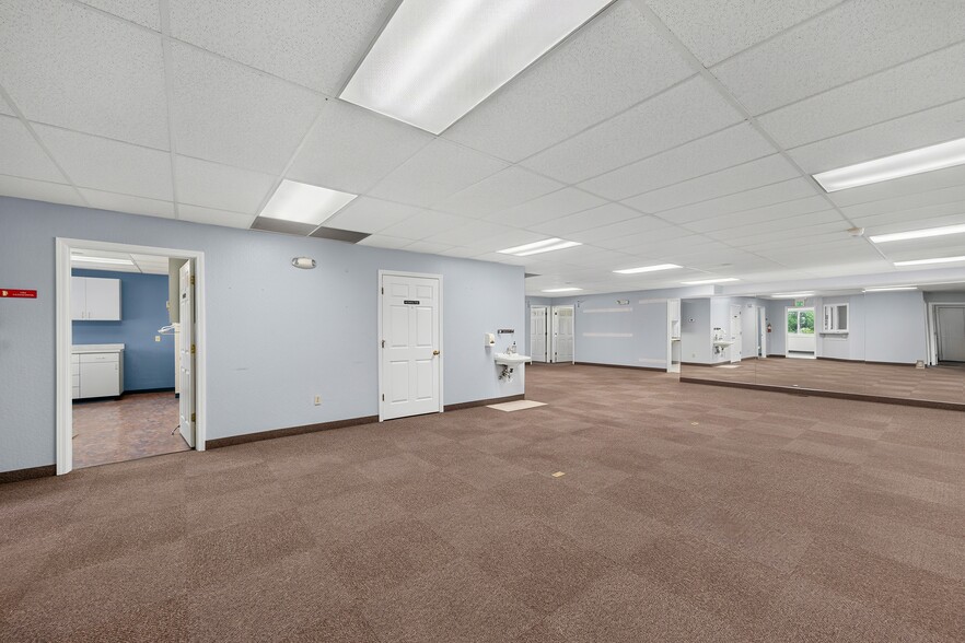 More Photos Of 2225 N McCarran Blvd, Sparks Freestanding For Lease