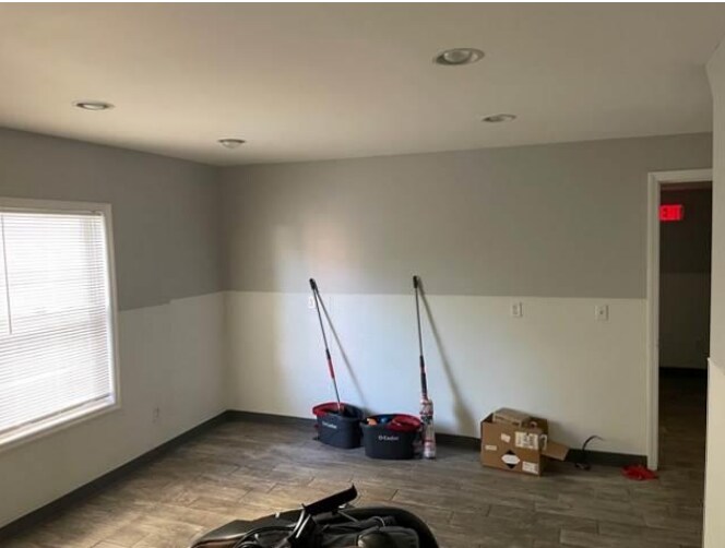 More Photos Of 725 N Wood Ave, Linden Storefront Retail Residential For Lease