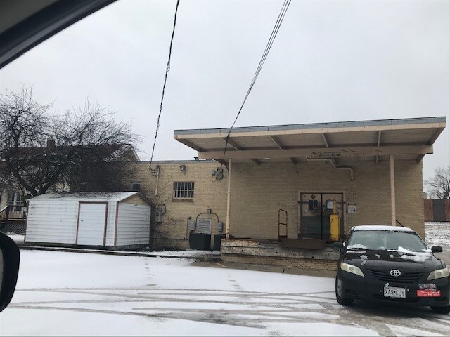 More Photos Of 201 E Allen St, Wentzville Post Office For Sale