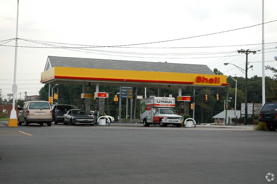 More Photos Of 5418-5432 Sinclair Ln, Baltimore Unknown For Lease