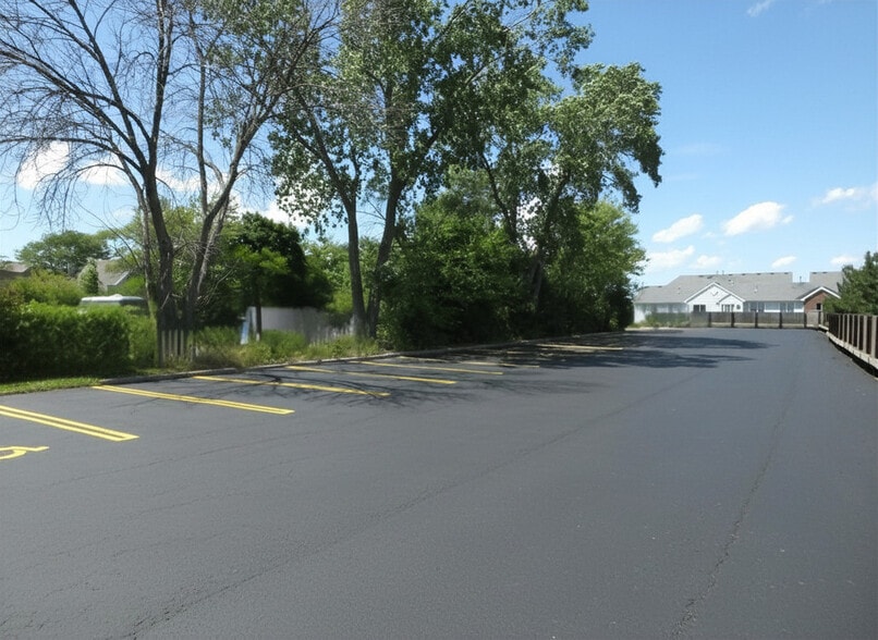 More Photos Of 16 E Schaumburg Rd, Schaumburg Office For Sale