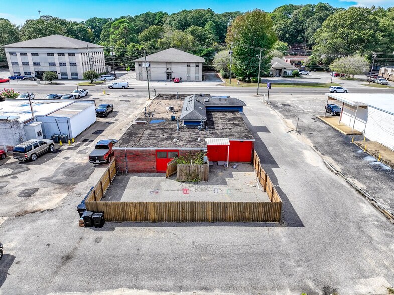 More Photos Of 112 Coliseum Blvd, Montgomery Office For Sale