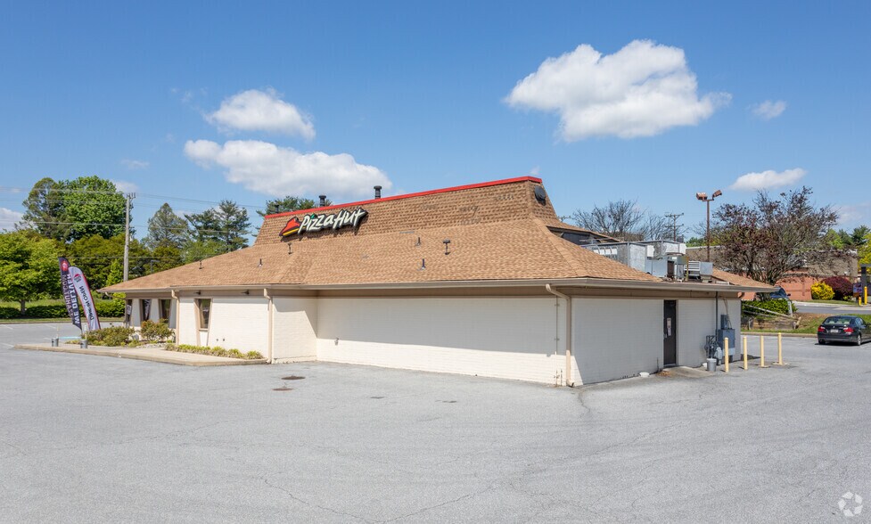 More Photos Of 761 Hanover Pike, Hampstead Fast Food For Lease