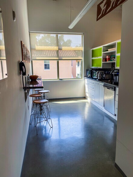 More Photos Of 500 S Dixie Hwy, Coral Gables Office For Lease