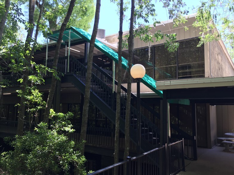 More Photos Of 2301 Park Ave, Orange Park Office For Lease