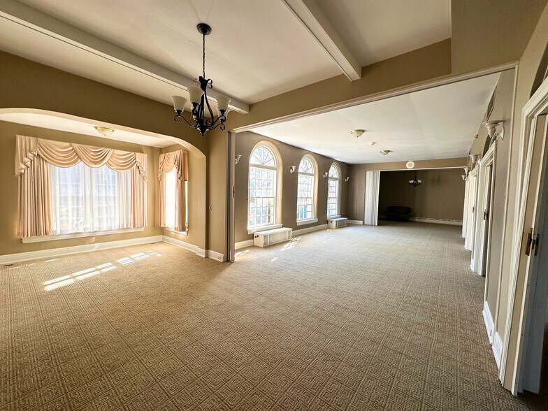 More Photos Of , La Grange Unknown For Sale