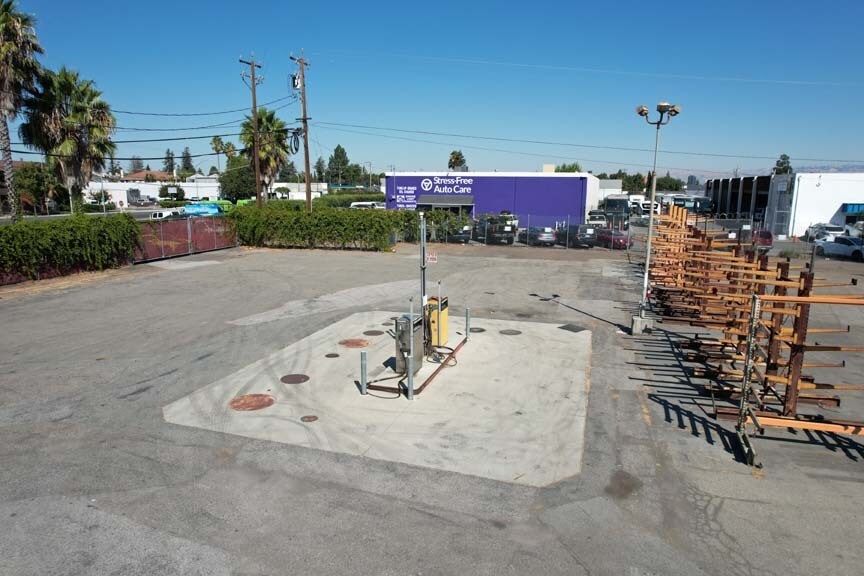 More Photos Of 3000 Winchester Blvd, Campbell Service For Lease